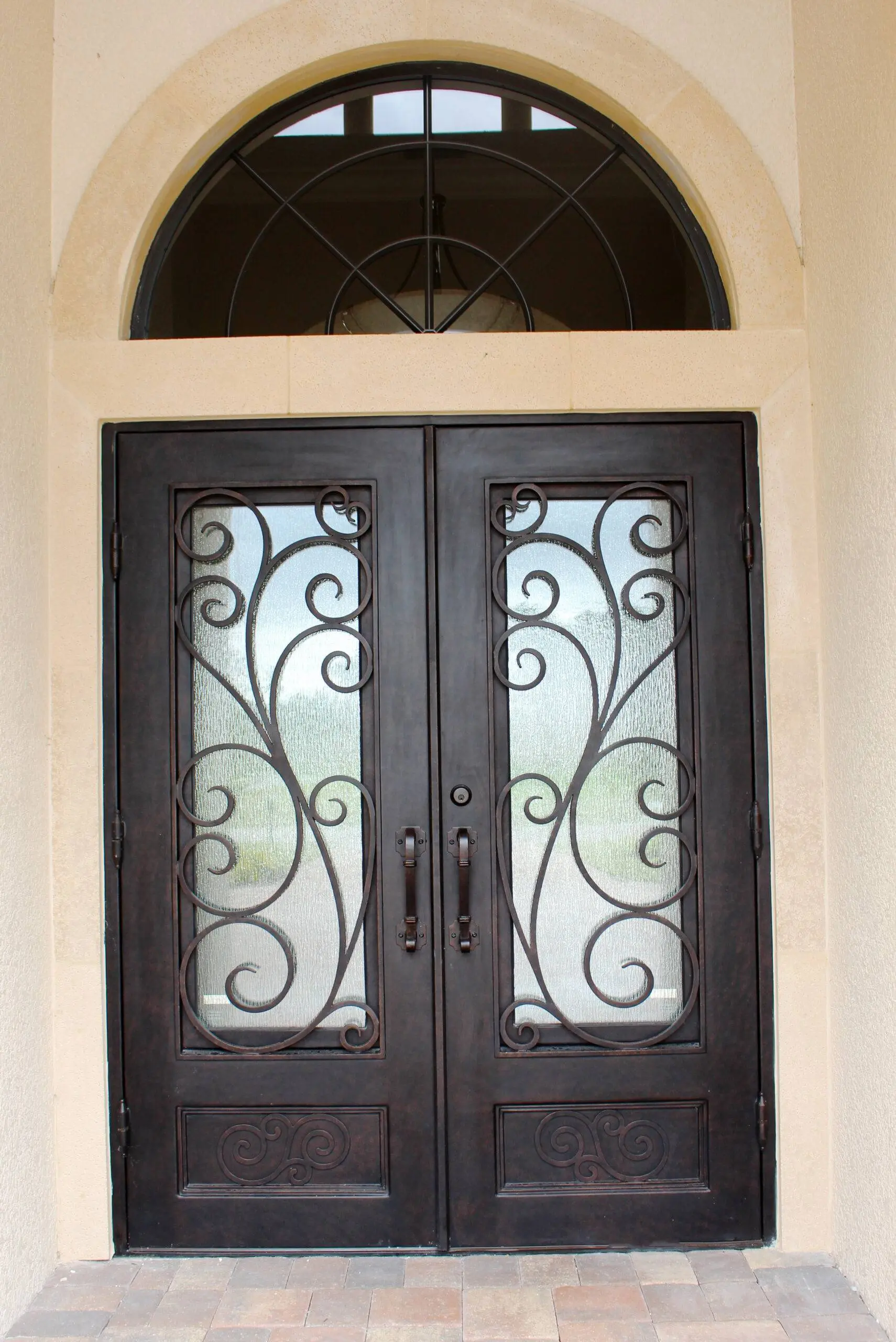 Bona Fortuna iron door design