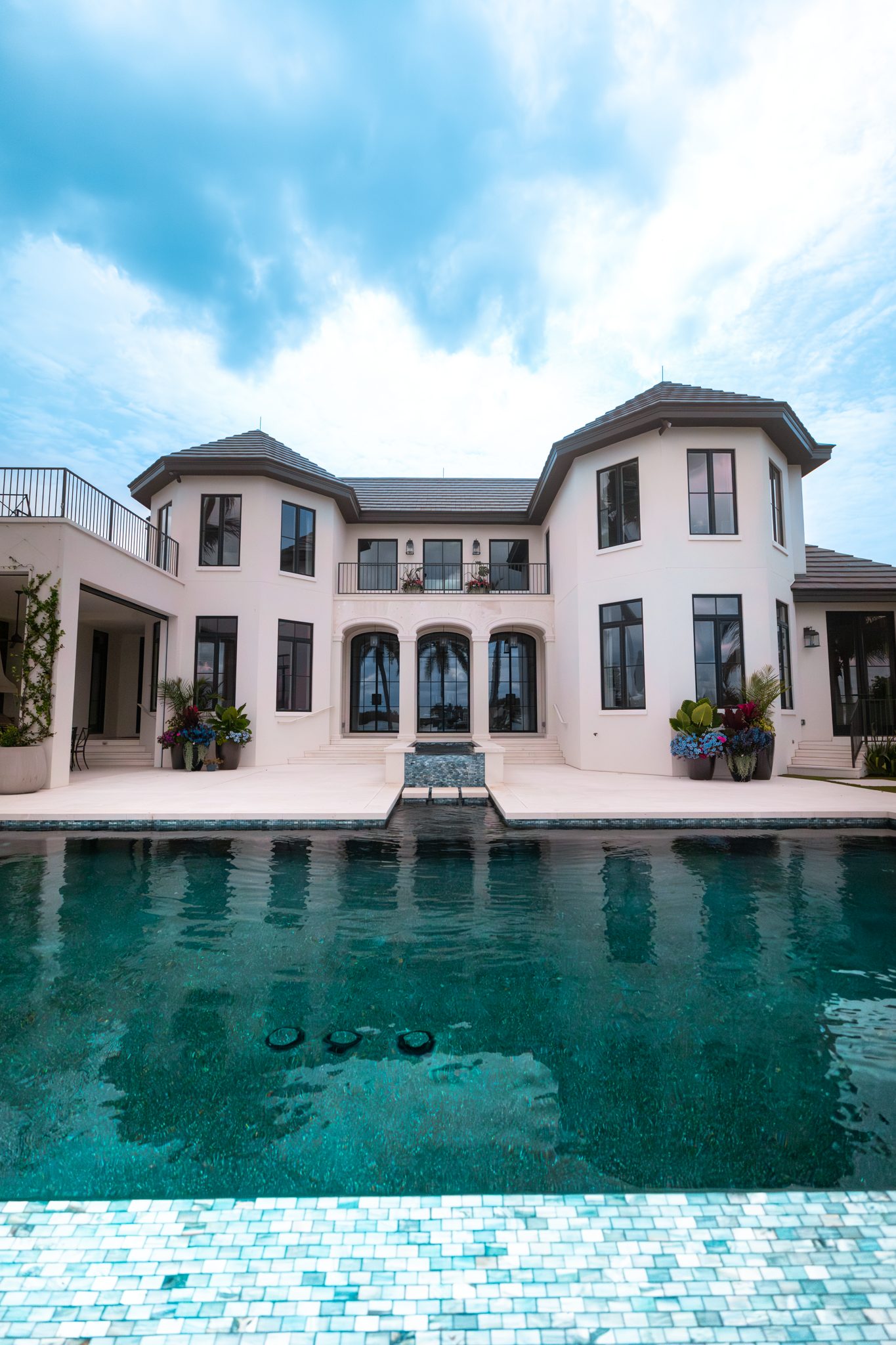 Waterfront & Poolside